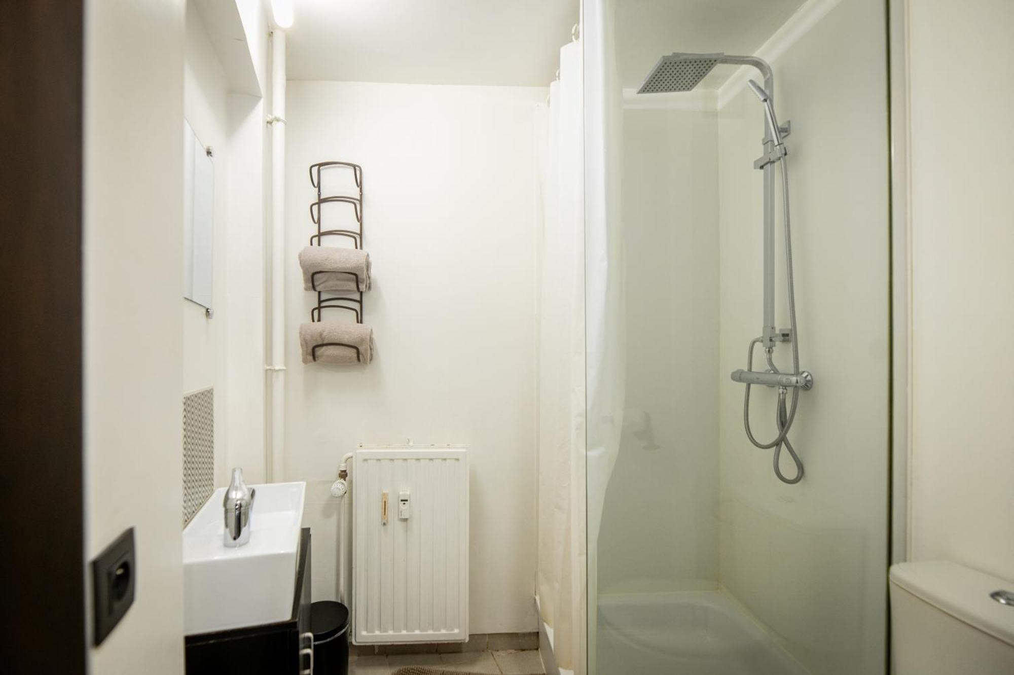 L'Endroit By La Reine City Center Spa Buitenkant foto