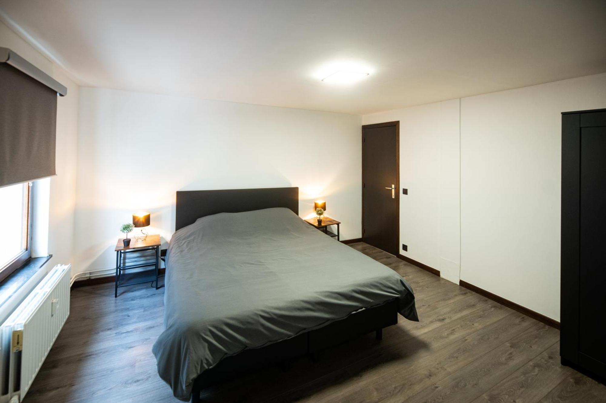 L'Endroit By La Reine City Center Spa Buitenkant foto